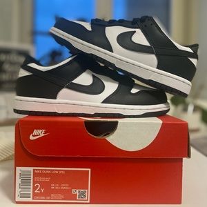 Nike dunk panda low kids size 2 *New*